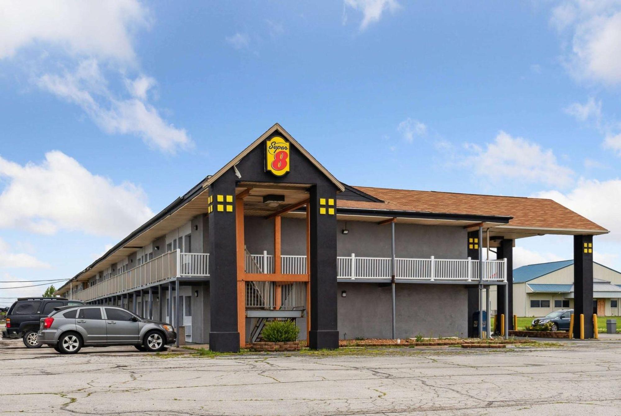 Hotel Super 8 By Wyndham Millbury/Toledo Extérieur photo