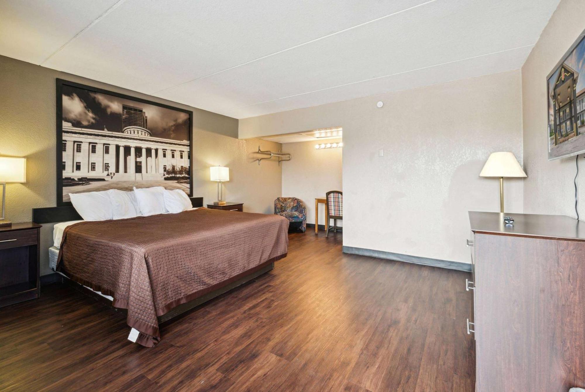 Hotel Super 8 By Wyndham Millbury/Toledo Extérieur photo