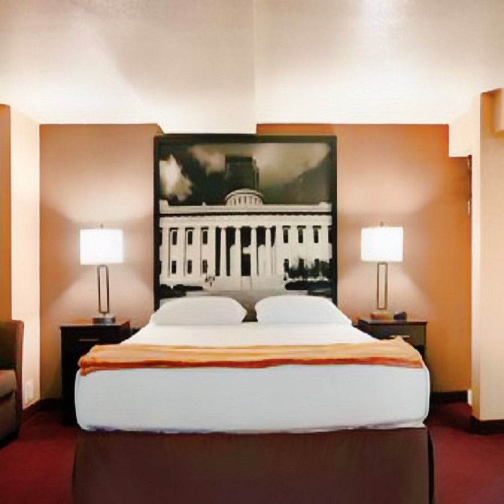 Hotel Super 8 By Wyndham Millbury/Toledo Extérieur photo